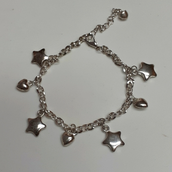 Vintage Silver Tone Charms Bracelet - Picture 1 of 7